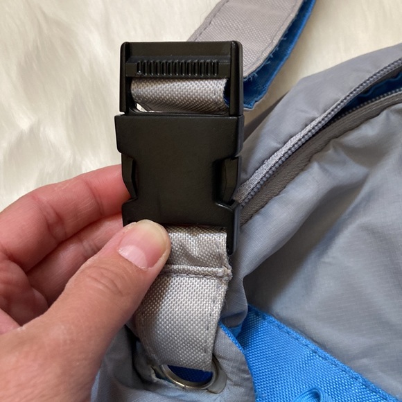 EUC Nevada gym bag - Picture 3 of 11